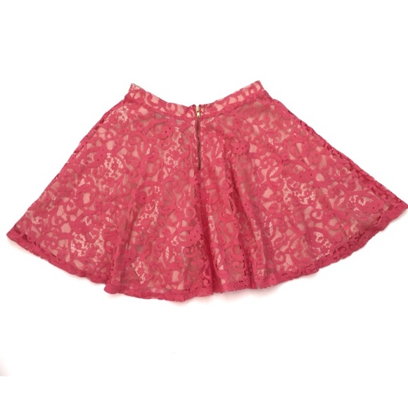 H&M HIGH WAISTED SKATER FLARED LACE MINISKIRT - Picture 3 of 7